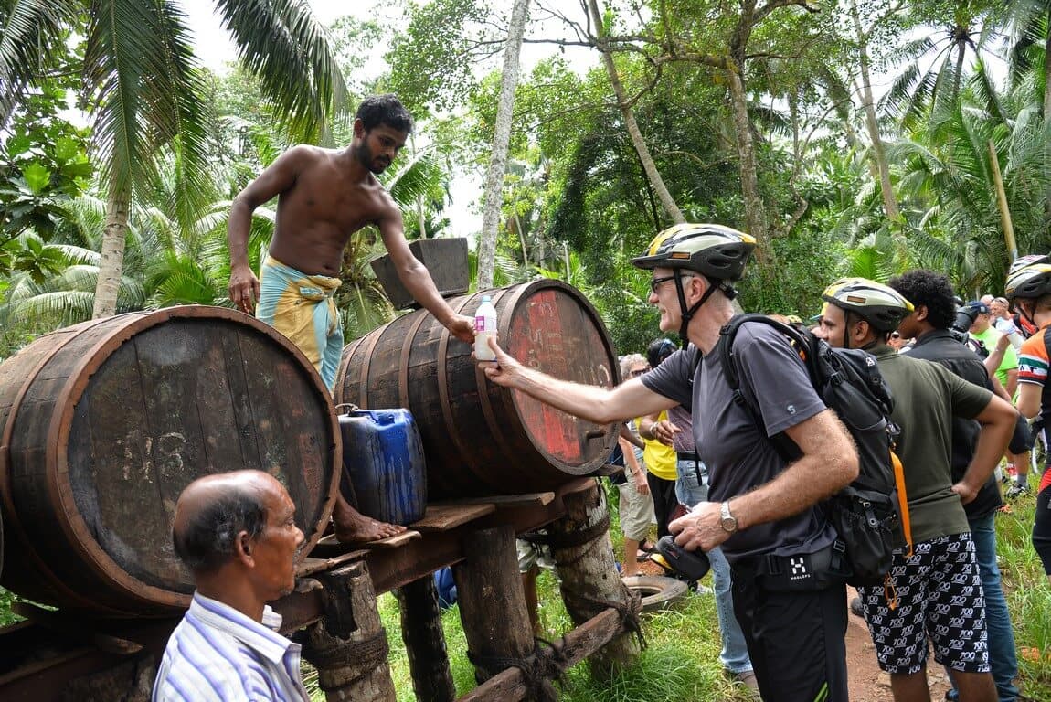 获得棕榈托迪和斯里兰卡当地酒精生产的经验