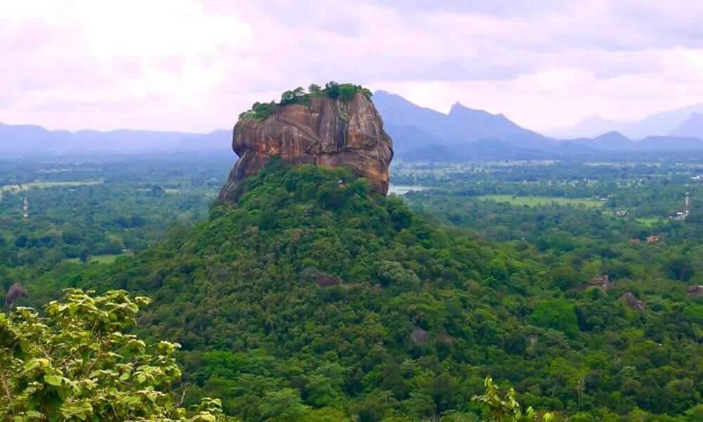 斯里兰卡锡吉里亚狮子岩的区域视图
