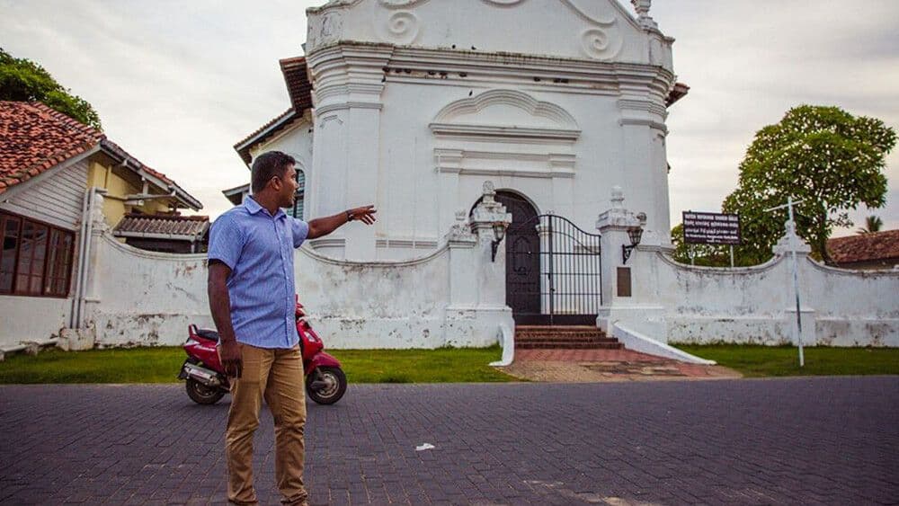 A guide explains Dutch and British ruling system in Galle Sri Lanka