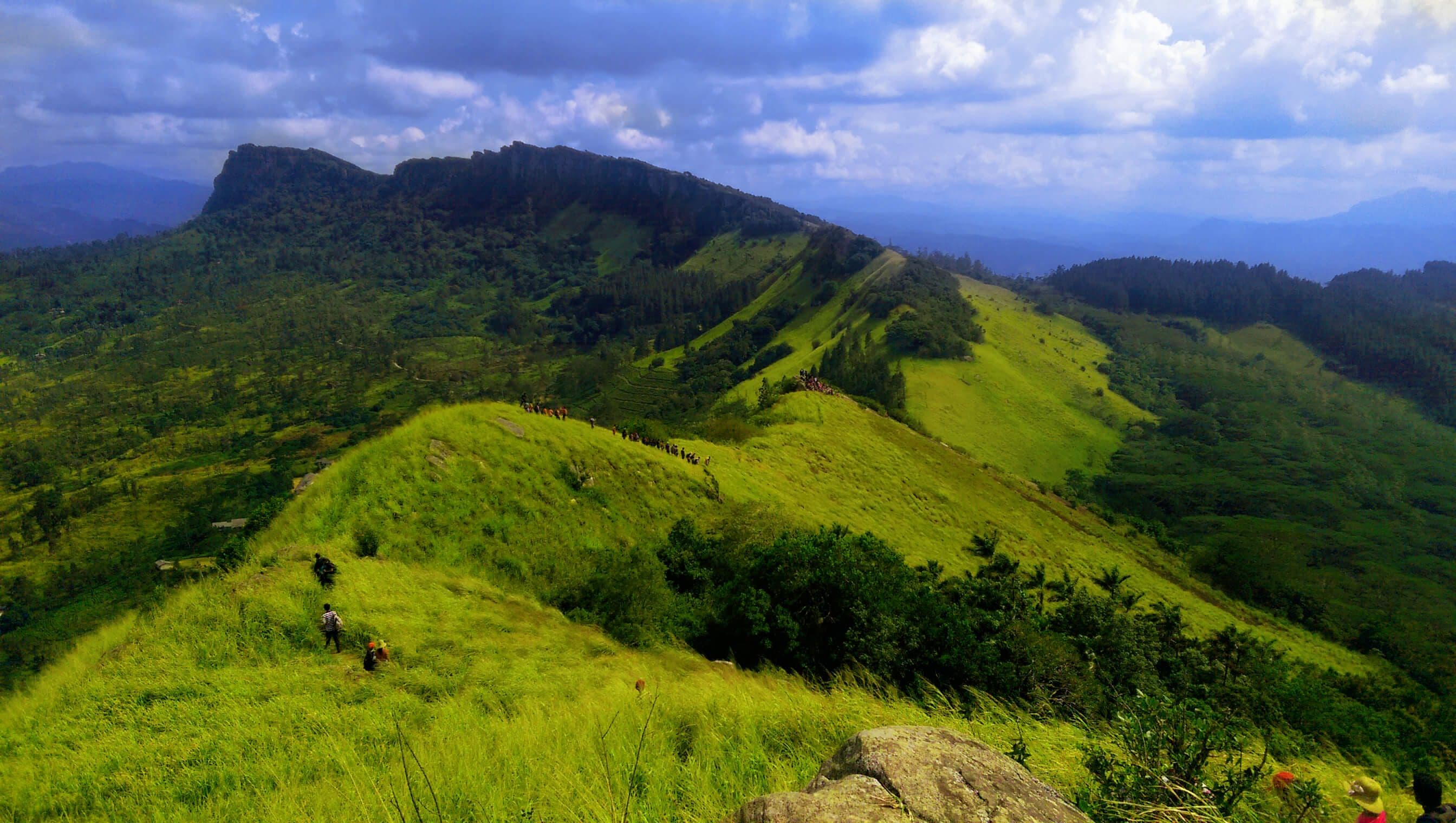 The view of beautiful Hanthana mountain and trekking people