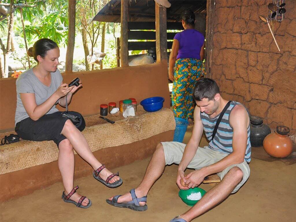 The tourists get an experience with local cooking experience in Sigiriya Sri Lanka