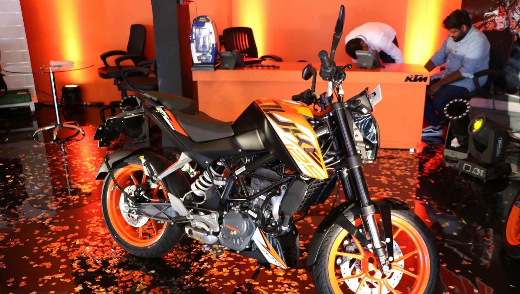 Eine Showcase-Veranstaltung zur Markteinführung eines neuen Motorrads.