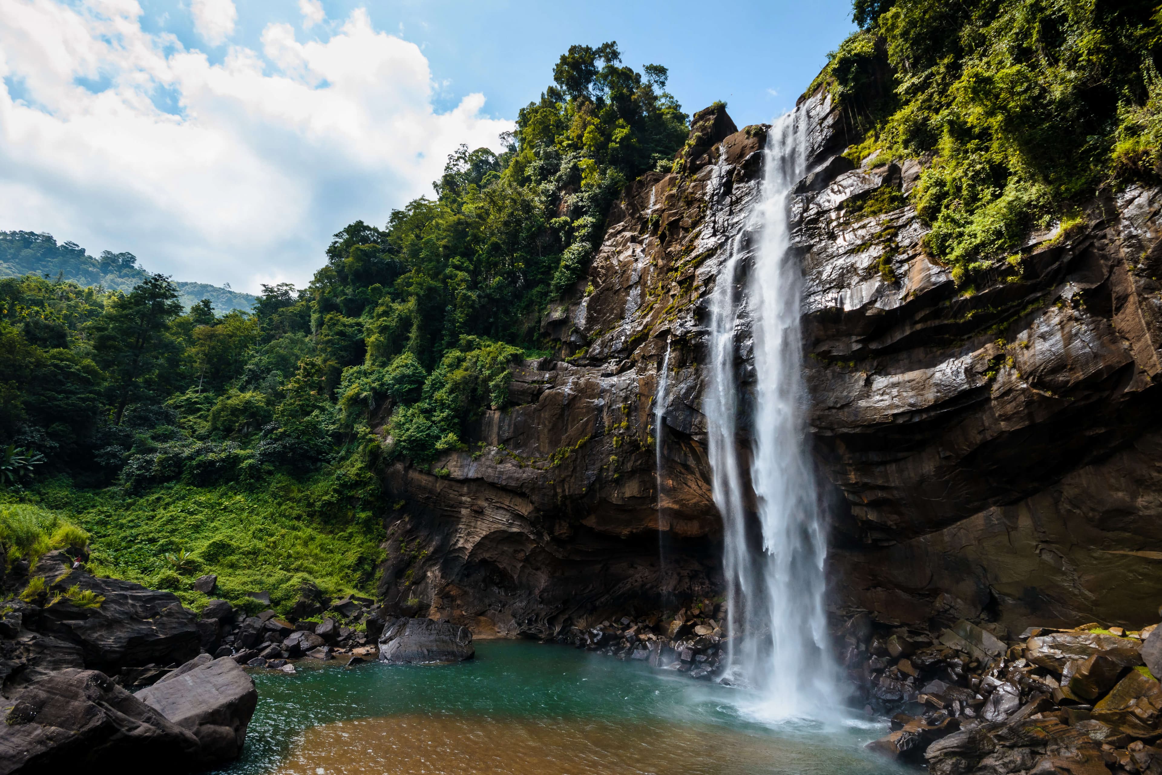 斯里兰卡基图尔加拉的瀑布。