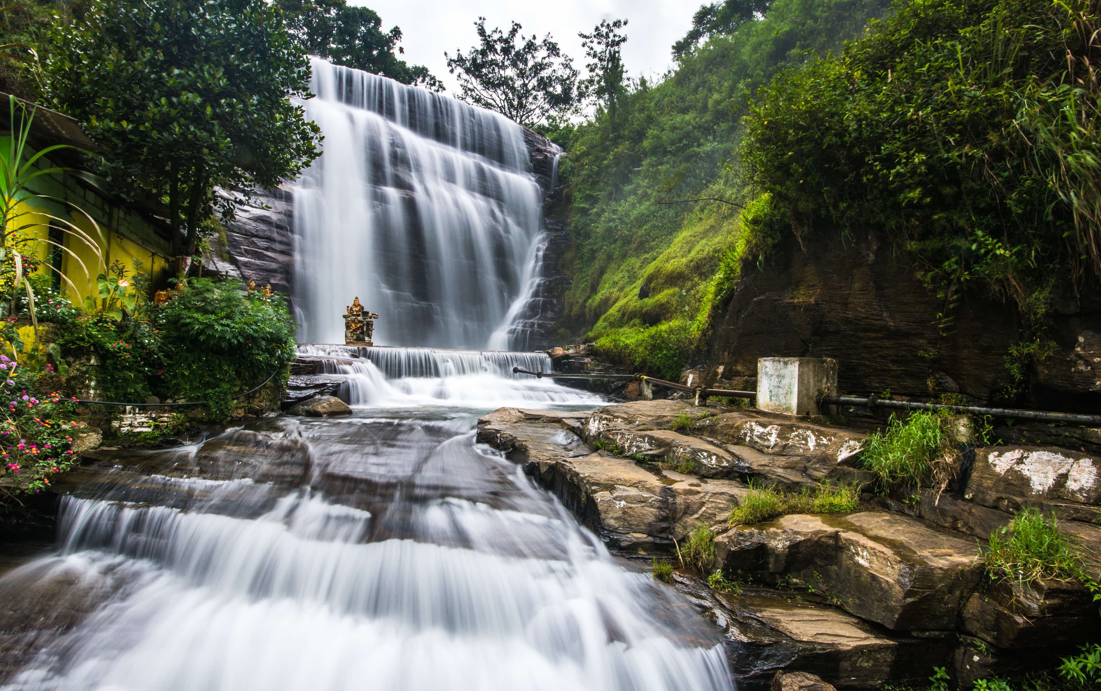 Dunsinane Falls in Nuwara Eliya, Sri Lanka.